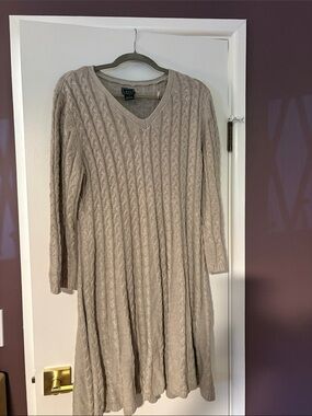 JH Collectibles Taupe Cable-Knit V-Neck Long Sleeve Dress